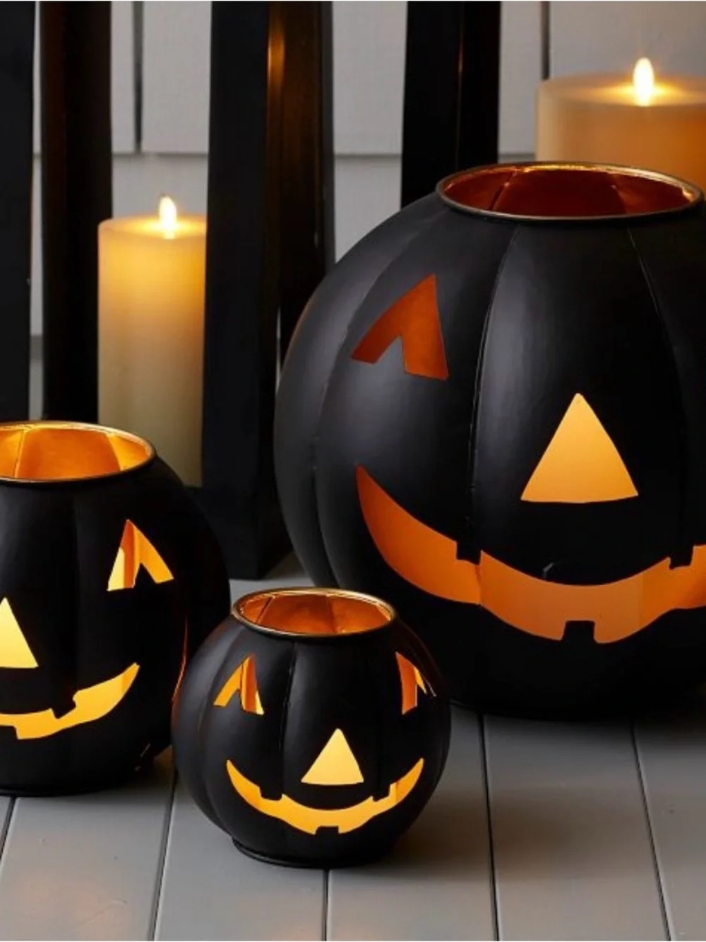 Pottery Barn Medium Black Metal Jack-o'-lantern Halloween Decor Candle Holder